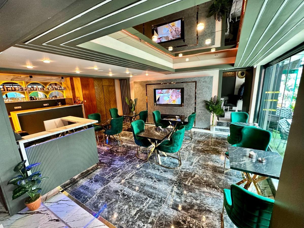 Crowned Plus Hotel 이스탄불 외부 사진